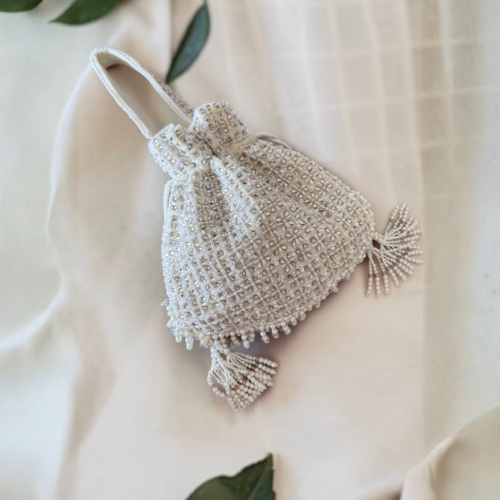 WHITE VELVET POTLI WITH MIRROR WORK - Image 4