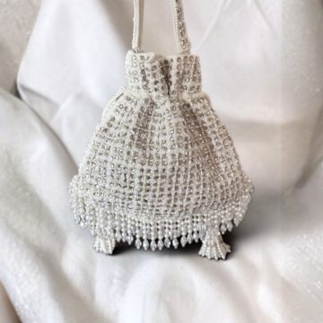 WHITE VELVET POTLI WITH MIRROR WORK